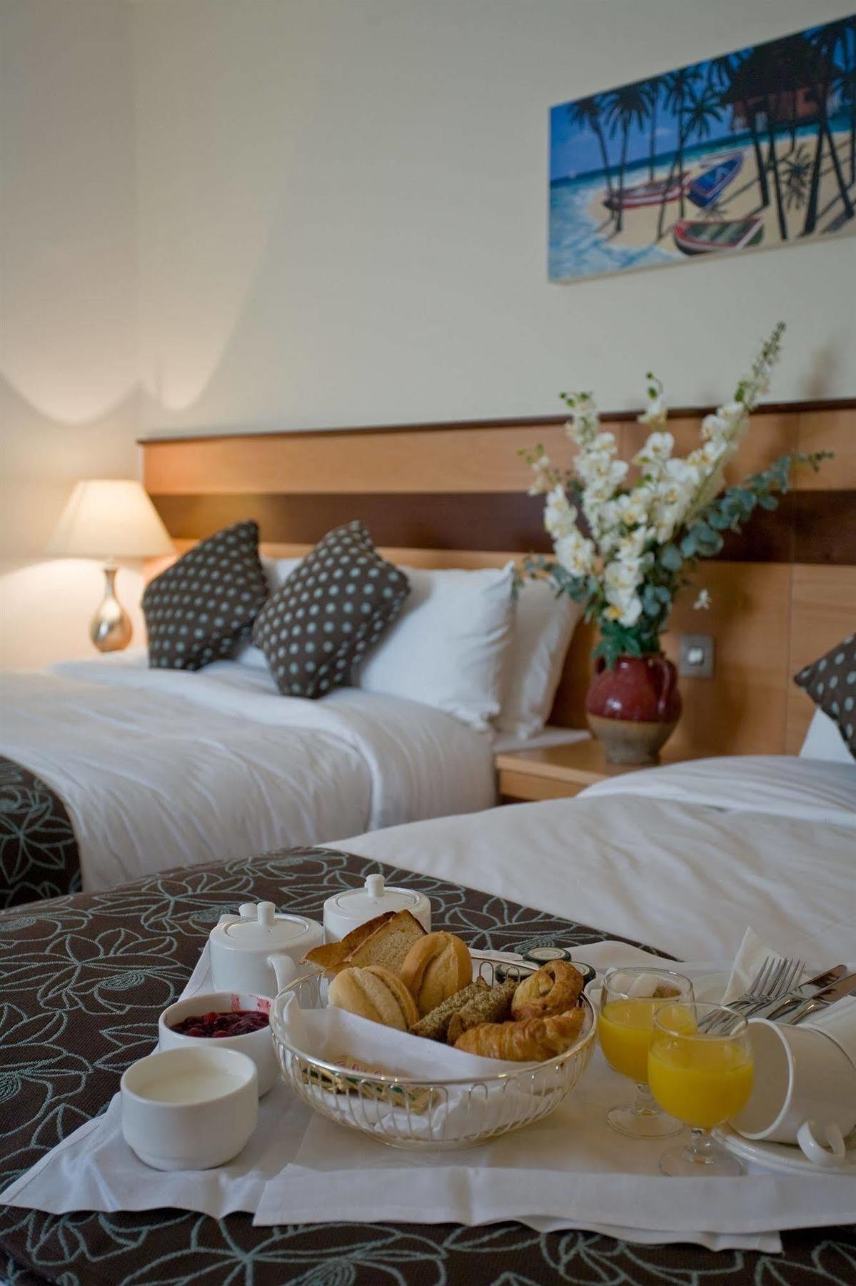 Ard Ri House Hotel Tuam Eksteriør billede
